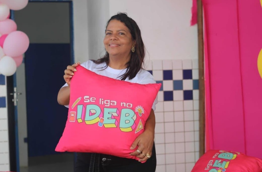 Semed Maceió presta homenagem aos trabalhadores no Dia dos Profissionais da Educação