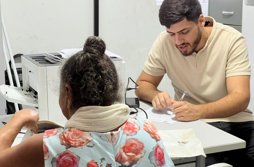 Departamento de Trânsito participa de ação volta às mulheres no Antares