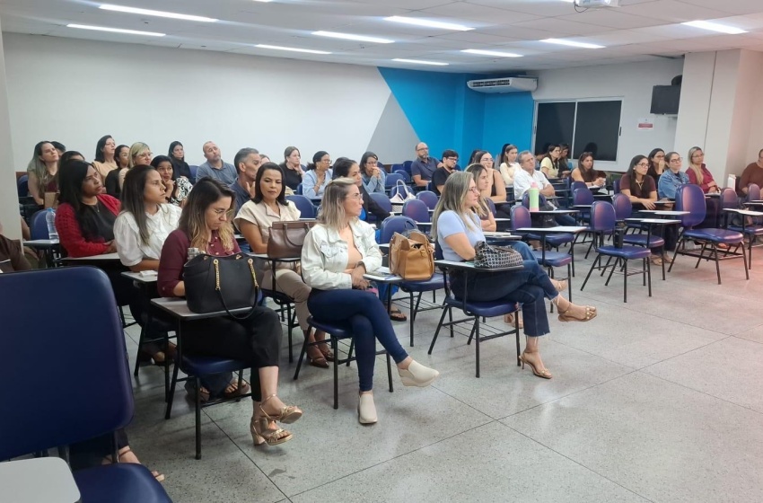Saúde capacita farmacêuticos para transição da insulina NPH para glargina