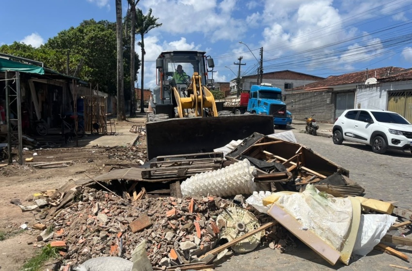 Operação Calçada Cidadã garante livre circulação de pedestres na Santa Lúcia