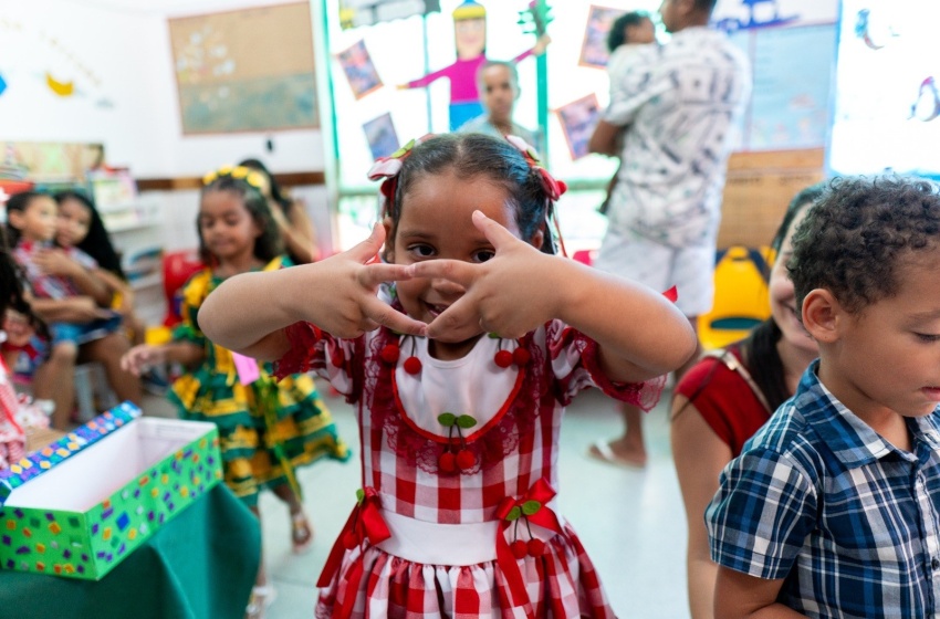 Centro de Educação Infantil Sônia Cavalcante celebra cultura de Maceió na abertura da Semana da Criança