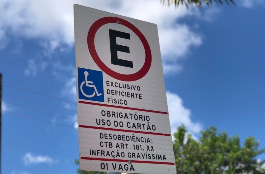 Saiba como emitir credenciais de estacionamento para vagas prioritárias