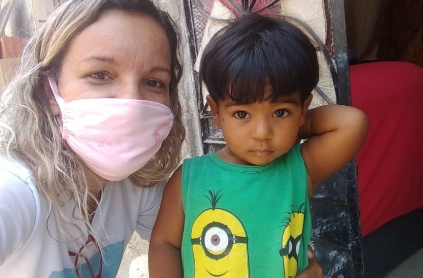 Visitadora do Primeira Infância Cidadã recebe prêmio nacional de boas práticas