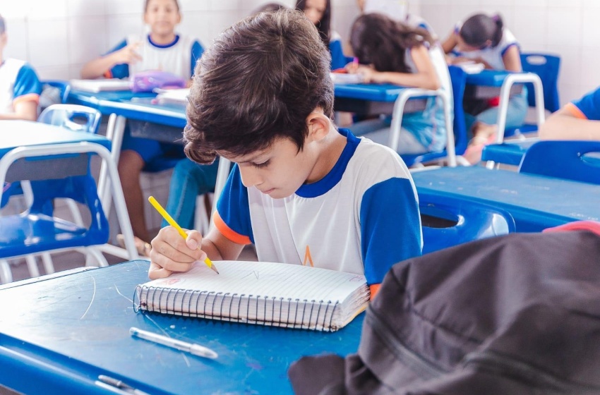 Educação institui Comitê Estratégico para fortalecer política de alfabetização em Maceió