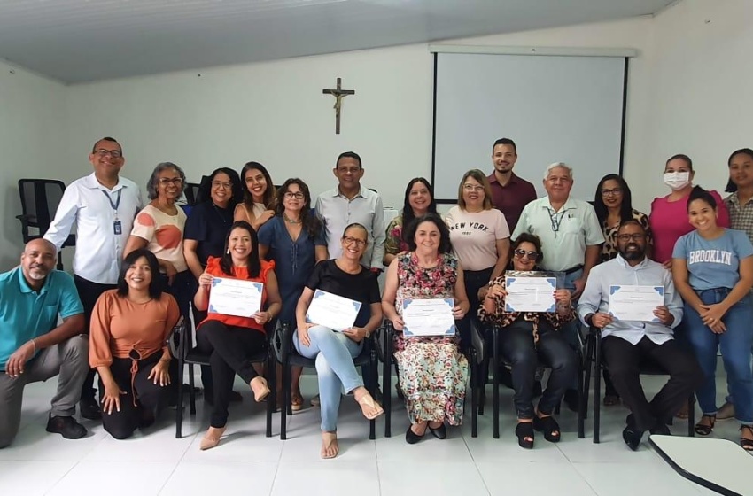 Conselho homenageia ex-integrantes por dedicação à causa assistencial em Maceió