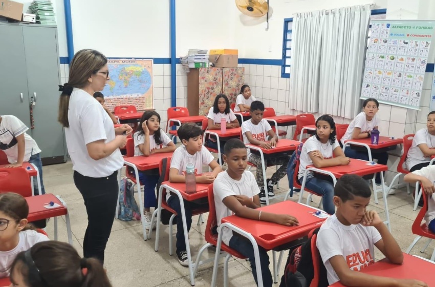 Simulado avalia desempenho de alunos da rede municipal em português e matemática