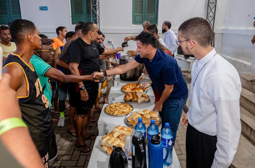 Acolhidos da Casa de Ranquines recebem visita do vice-prefeito