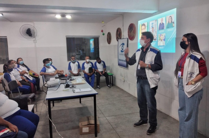 Vigilância Sanitária capacita escolas municipais sobre boas práticas com alimentos