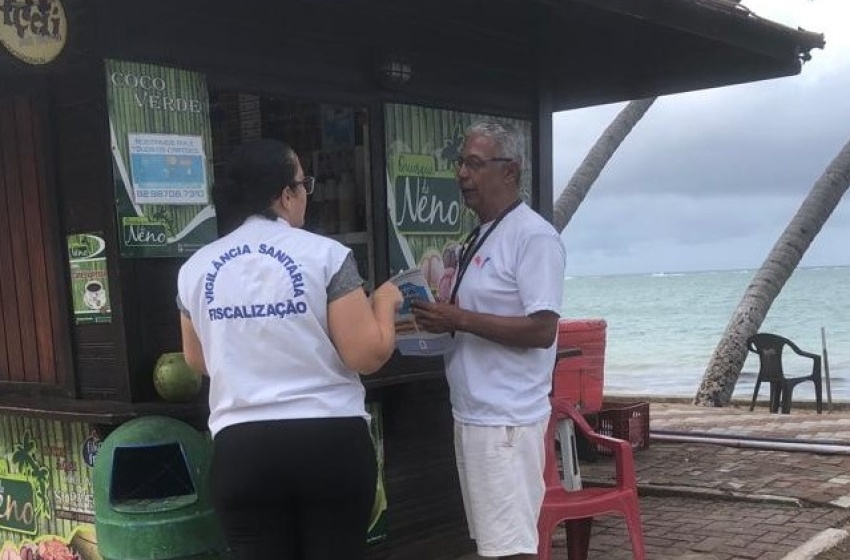 Vigilância Sanitária realiza ação educativa sobre comercialização e uso de cigarros eletrônicos