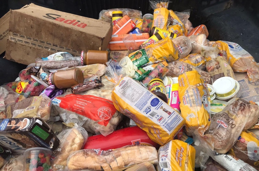 Vigilância Sanitária apreende 600kg de alimentos no fim de semana