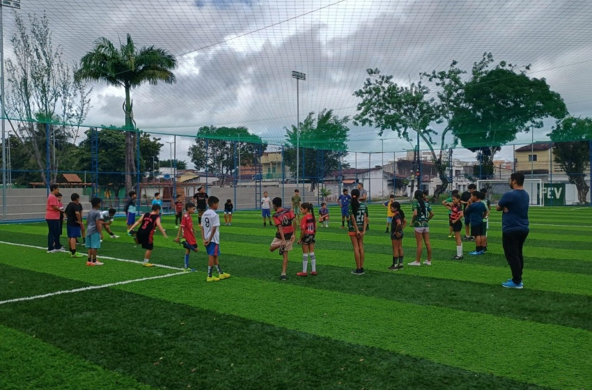 Areninha do Acauã recebe primeira aula do Contraturno Campeão