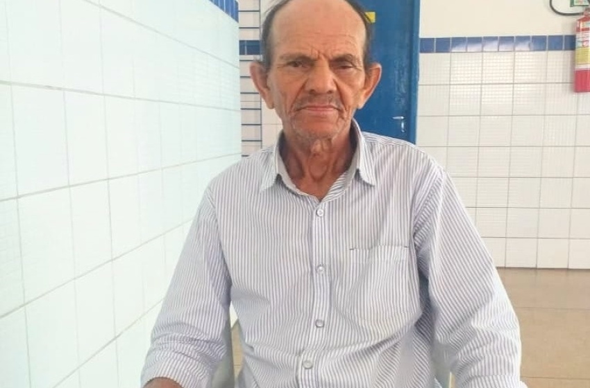 Assistência Social procura familiares de idoso acolhido em albergue após se perder