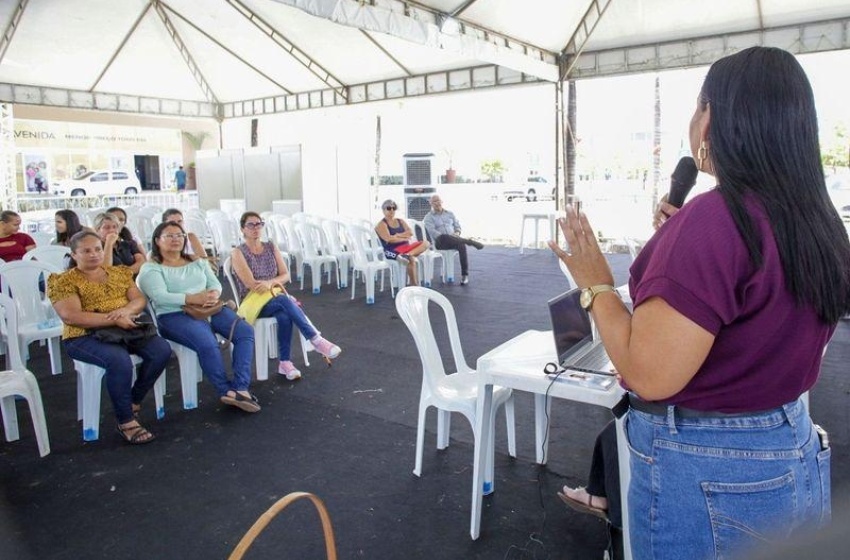 Emprega Delas capacita mulheres e promove acesso ao mercado de trabalho