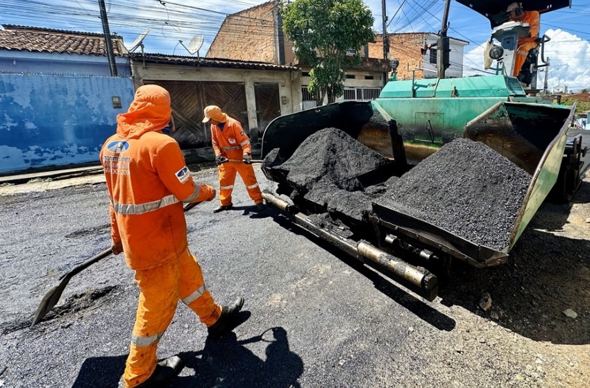 Prefeitura de Maceió implanta pavimentação na Rua Senhor do Bonfim, na Chã da Jaqueira
