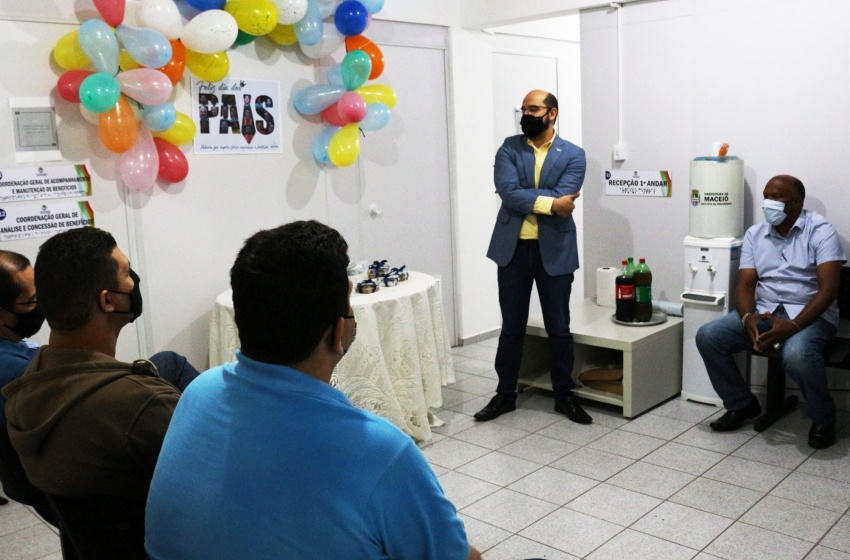 Iprev comemora Dia dos Pais com os servidores