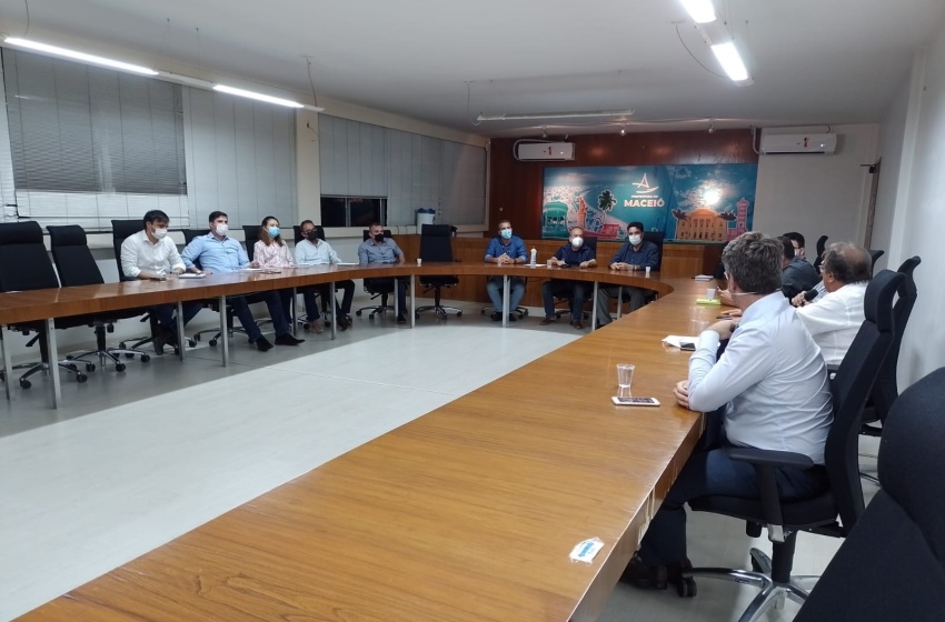 Prefeitura aponta falhas em obras de saneamento que devem ser corrigidas por concessionárias