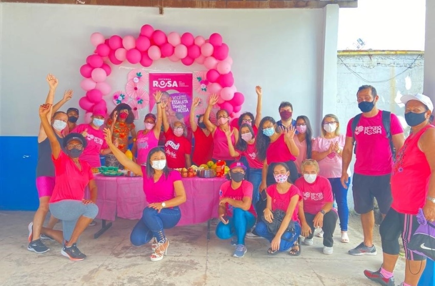 Atividades do Outubro Rosa mobilizam usuárias de equipamentos públicos e sociais