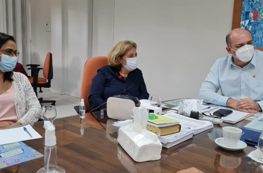 Prefeitura e Ufal alinham parceria para capacitação em turismo e esporte