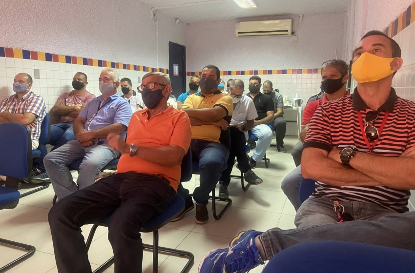Motoristas da Assistência Social avaliam positivamente palestras educativa ministrada pela SMTT
