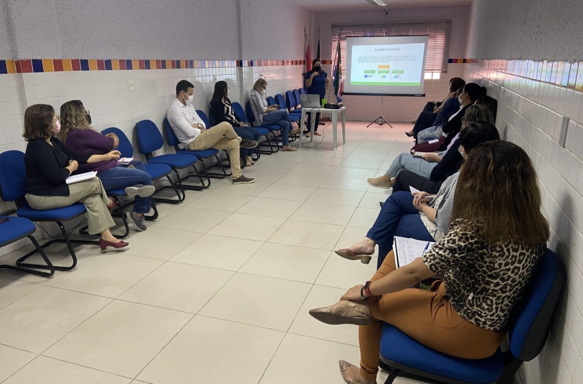 Assistência Social realiza exposição preparatória para conferência