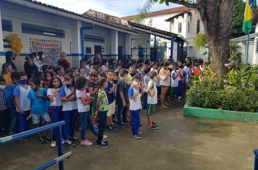 Escola Municipal Marechal Floriano Peixoto e CMEI Nadir Brandão realizam 3ª Jornada Científica