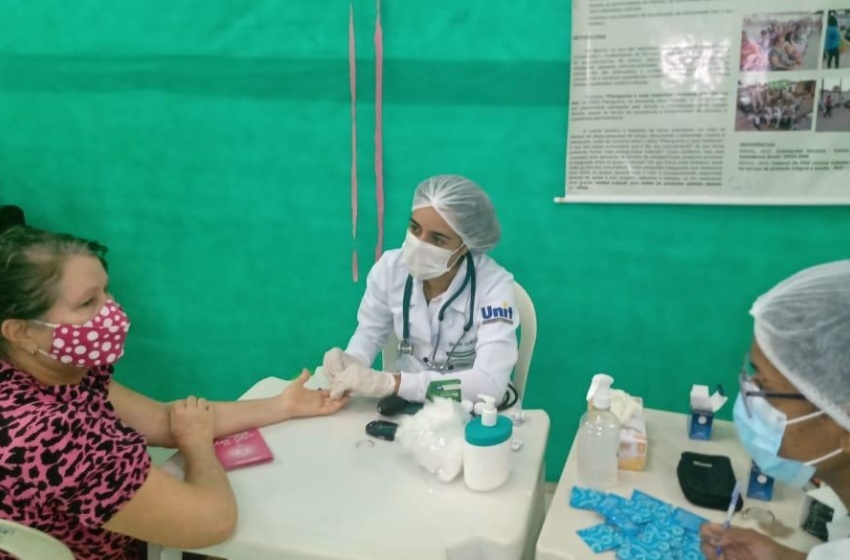 Saúde da mulher: Cras Pitanguinha recebe atividade do Maceió Rosa