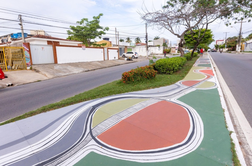 Arte e paisagismo levam beleza a espaços públicos de Maceió
