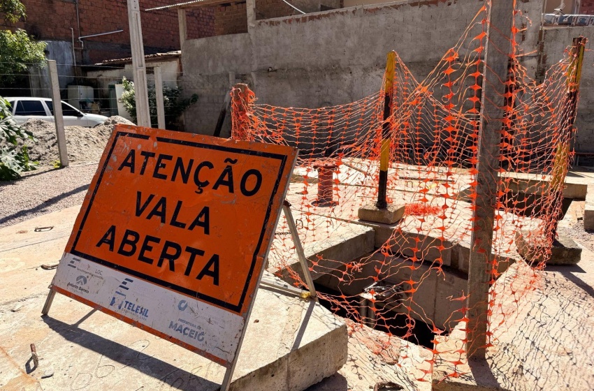 Seminfra e BRK Ambiental vistoriam obras de esgotamento sanitário no Litoral Norte