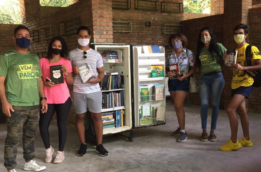 Projeto Livros Livres une leitura e natureza no Parque Municipal