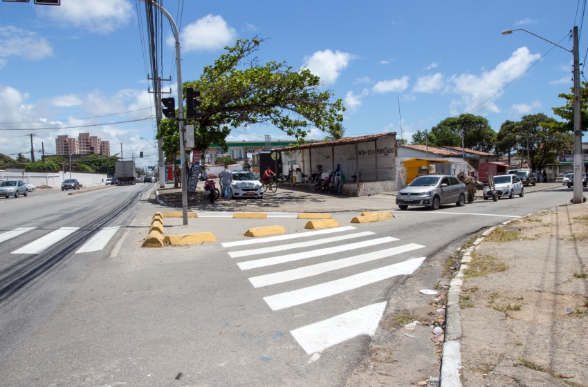 SMTT melhora sinalização em trecho da Gustavo Paiva que foi modificado