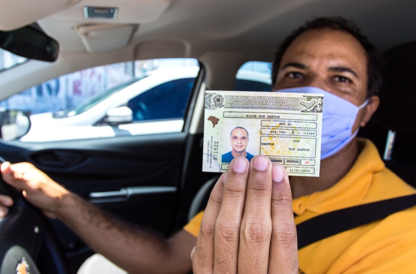 SMTT orienta motoristas sobre a nova lei de trânsito
