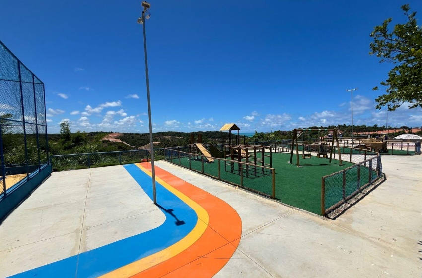 Obra de praça em Riacho Doce entra na reta final