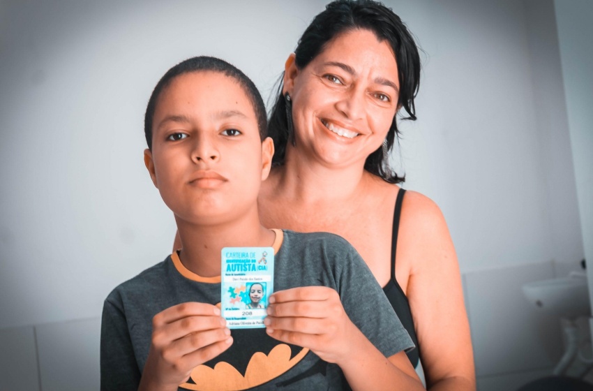 Famílias são beneficiadas com Carteira de Identificação do Autista