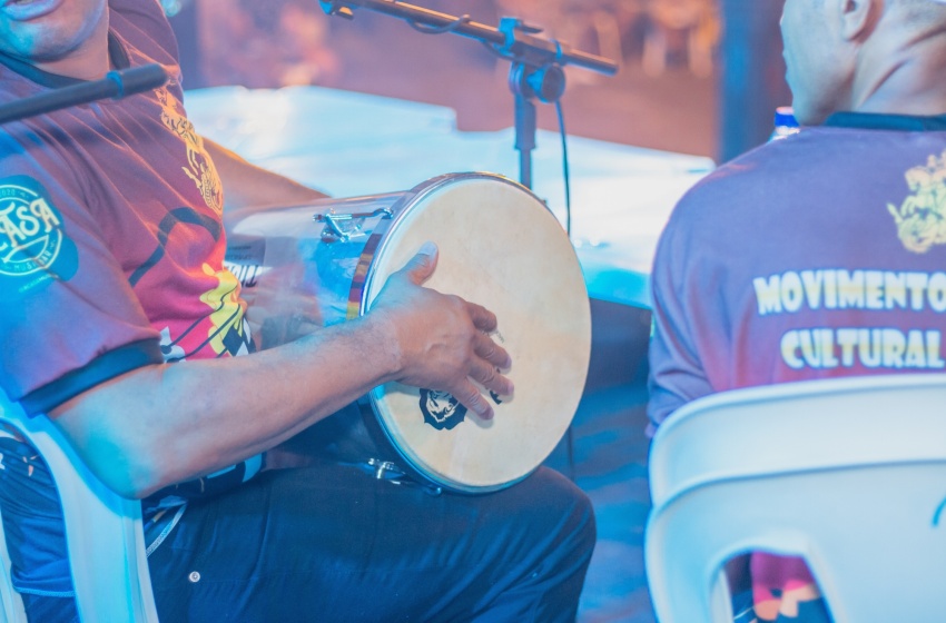 “Vamos Jaraguanear com Sextas Clássicas” leva diversidade musical para a Praça Dois Leões